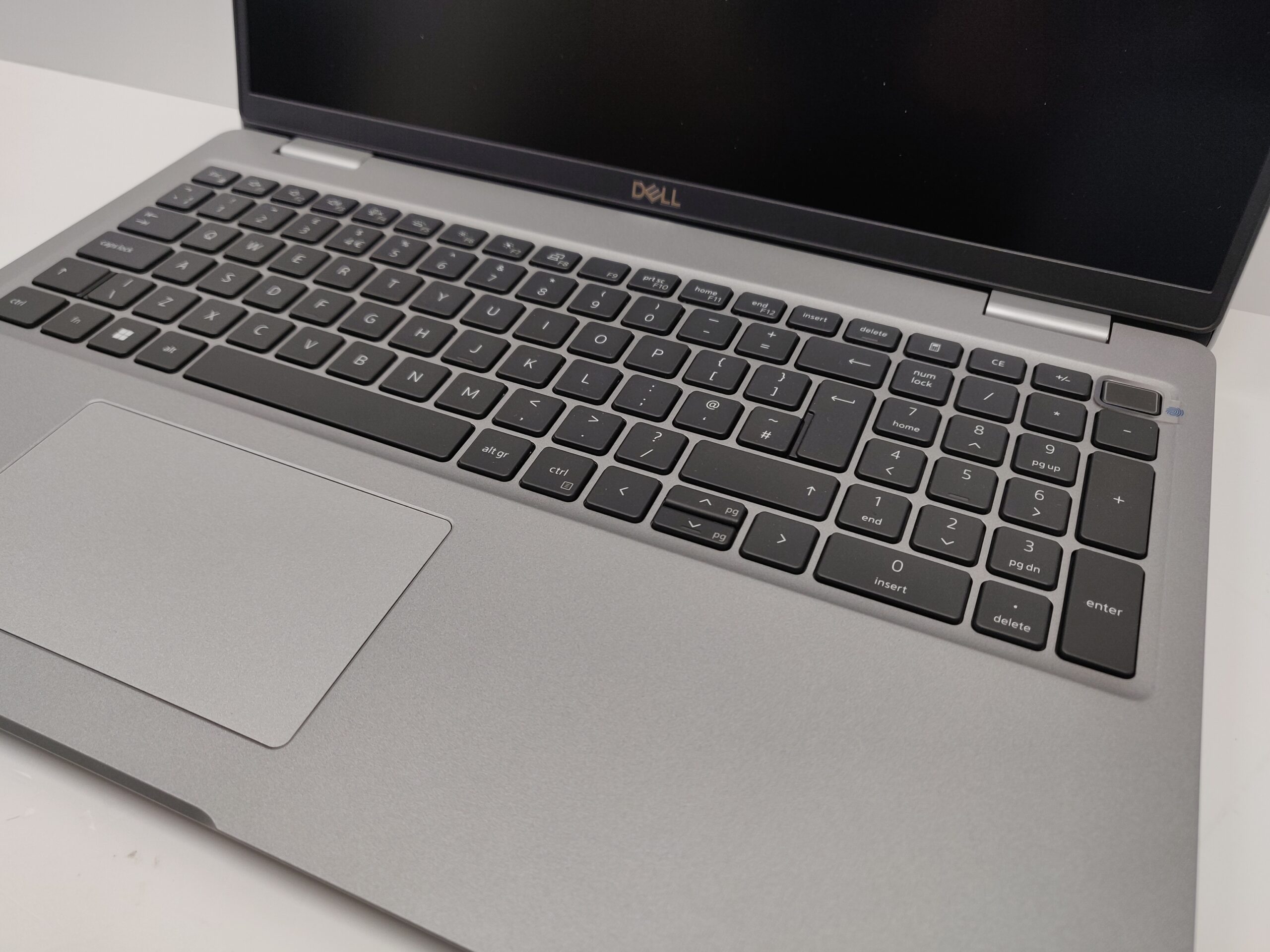 Dell Latitiude 5530 i7 1265U 16gb 512gb - Image 3