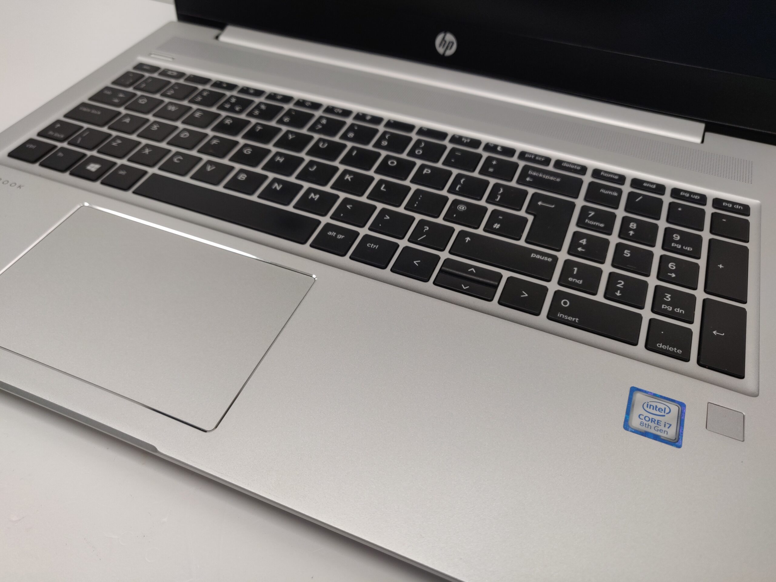 HP 450 G6 i7 8565U 16gb 256gb Windows 11 - Image 6