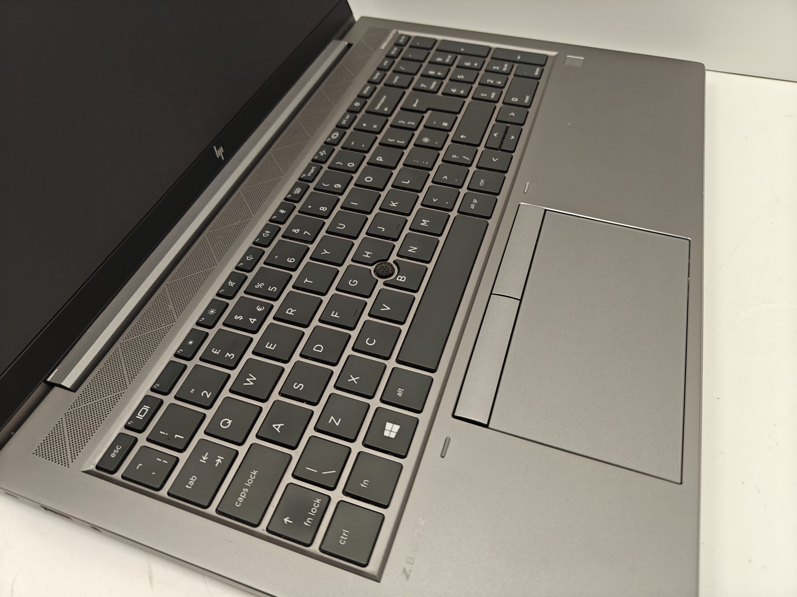 HP ZBook Firefly i7 10510U 16gb 512gb Windows 11 - Image 6