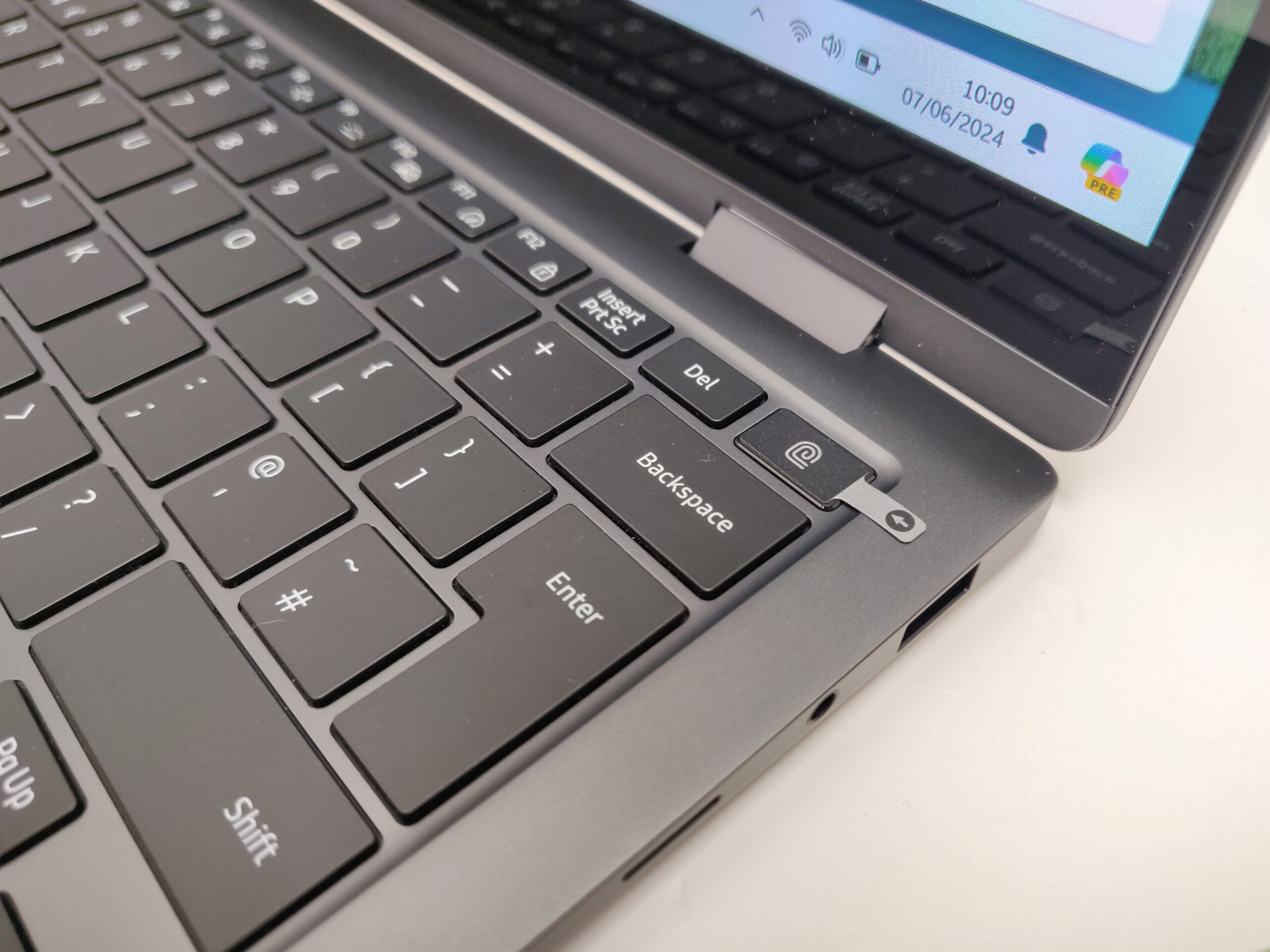 Touchscreen Galaxy Book 3 360 i7 1340P 16gb 512gb Windows 11 - Image 12