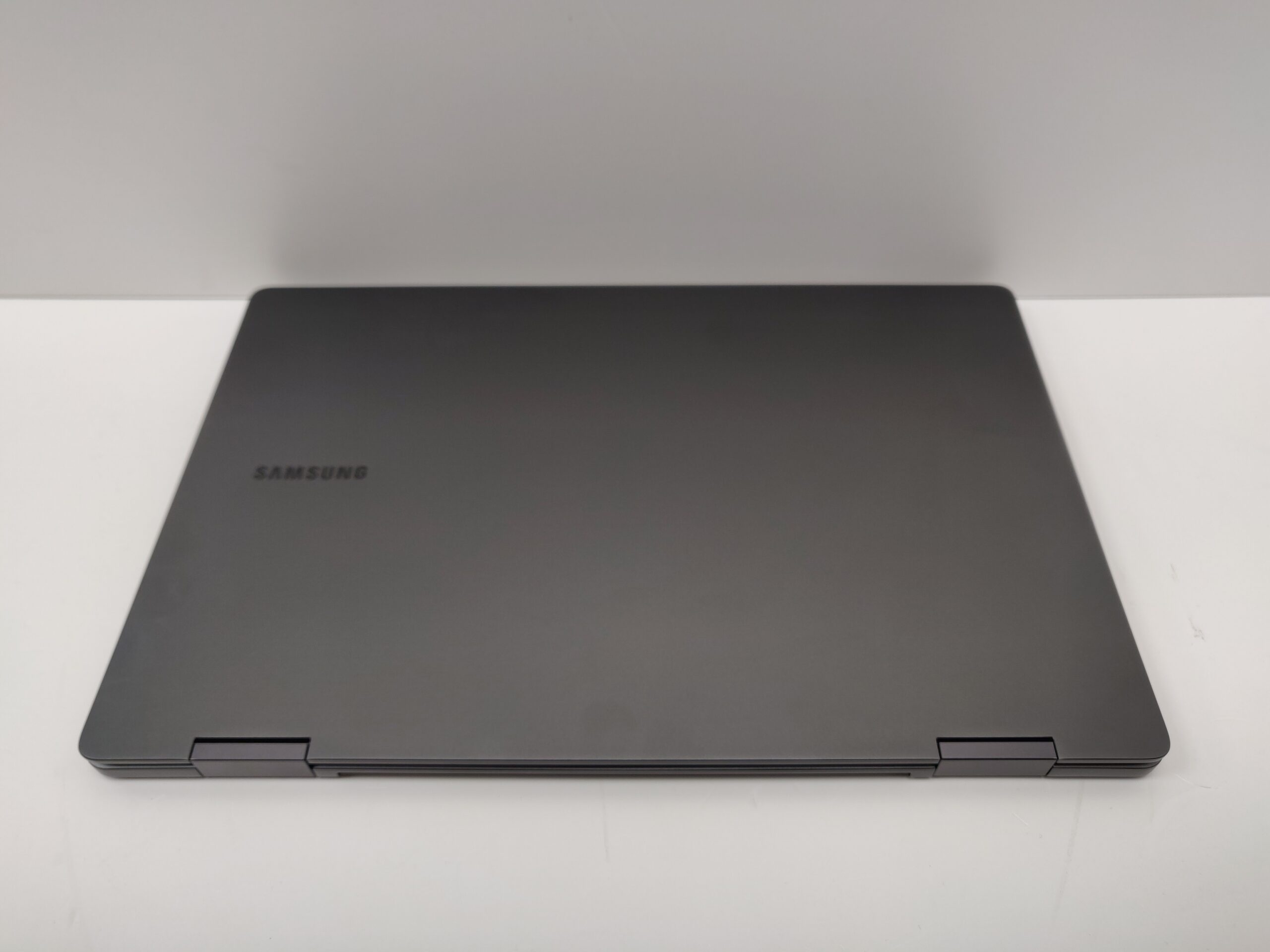 Touchscreen Galaxy Book 3 360 i7 1340P 16gb 512gb Windows 11 - Image 2