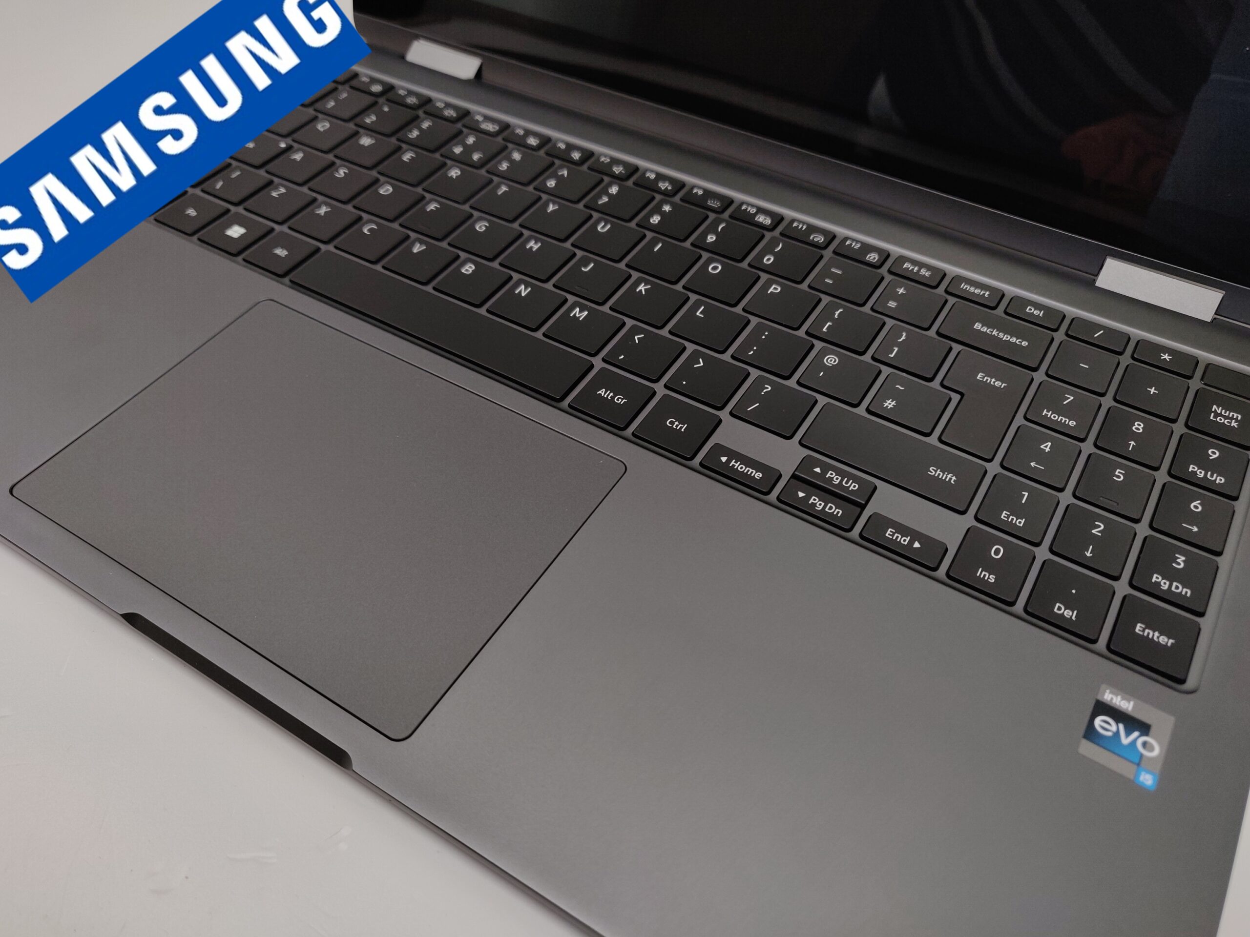 Samsung Galaxy Book 3 360 i5 1340P 8gb 256gb Touchscreen - Image 3